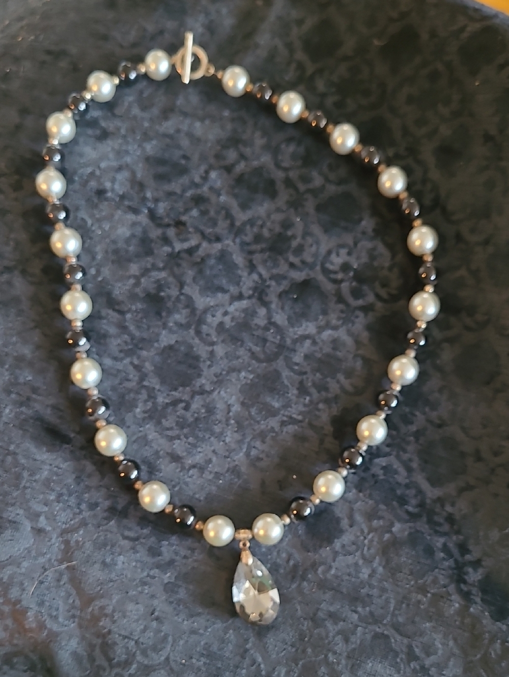 🌼2/$12 Handmade Silver Faux Pearl, Black & Silver Toggle Necklace With Pendant